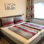 Haus Marjanne 아파트호텔 3*