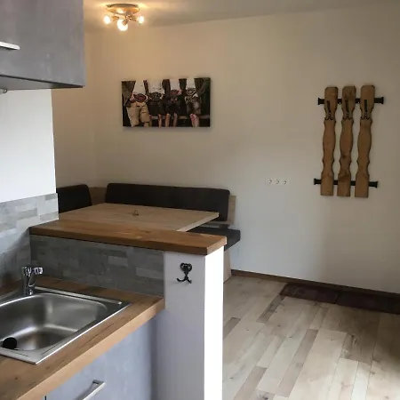 Haus Marjanne 3* Niederau