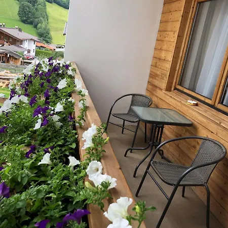 Haus Marjanne Aparthotel 3*