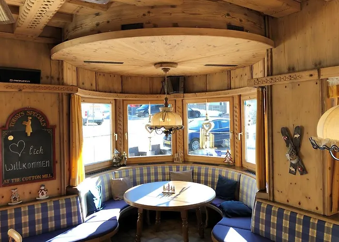 Haus Marjanne Apart Otel Niederau